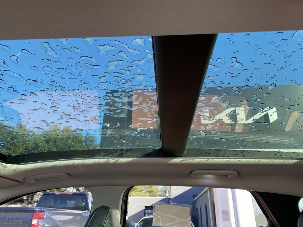 Used 2023 Hyundai Tucson Limited image 11