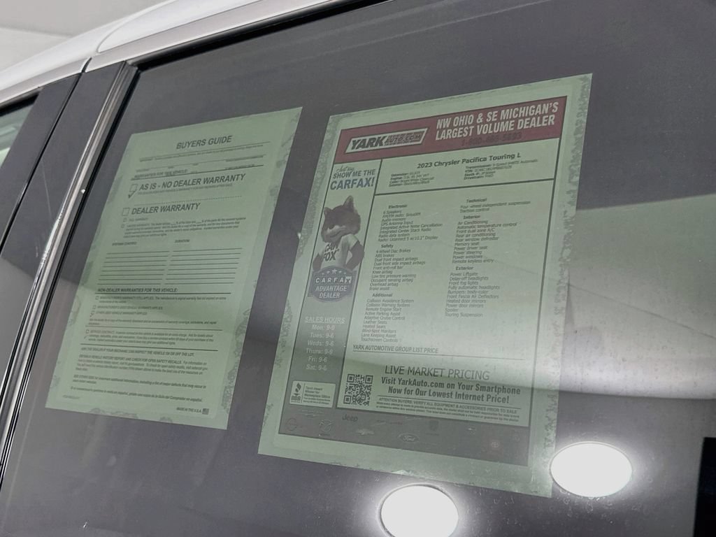 Certified 2023 Chrysler Pacifica Touring-L FWD image 15