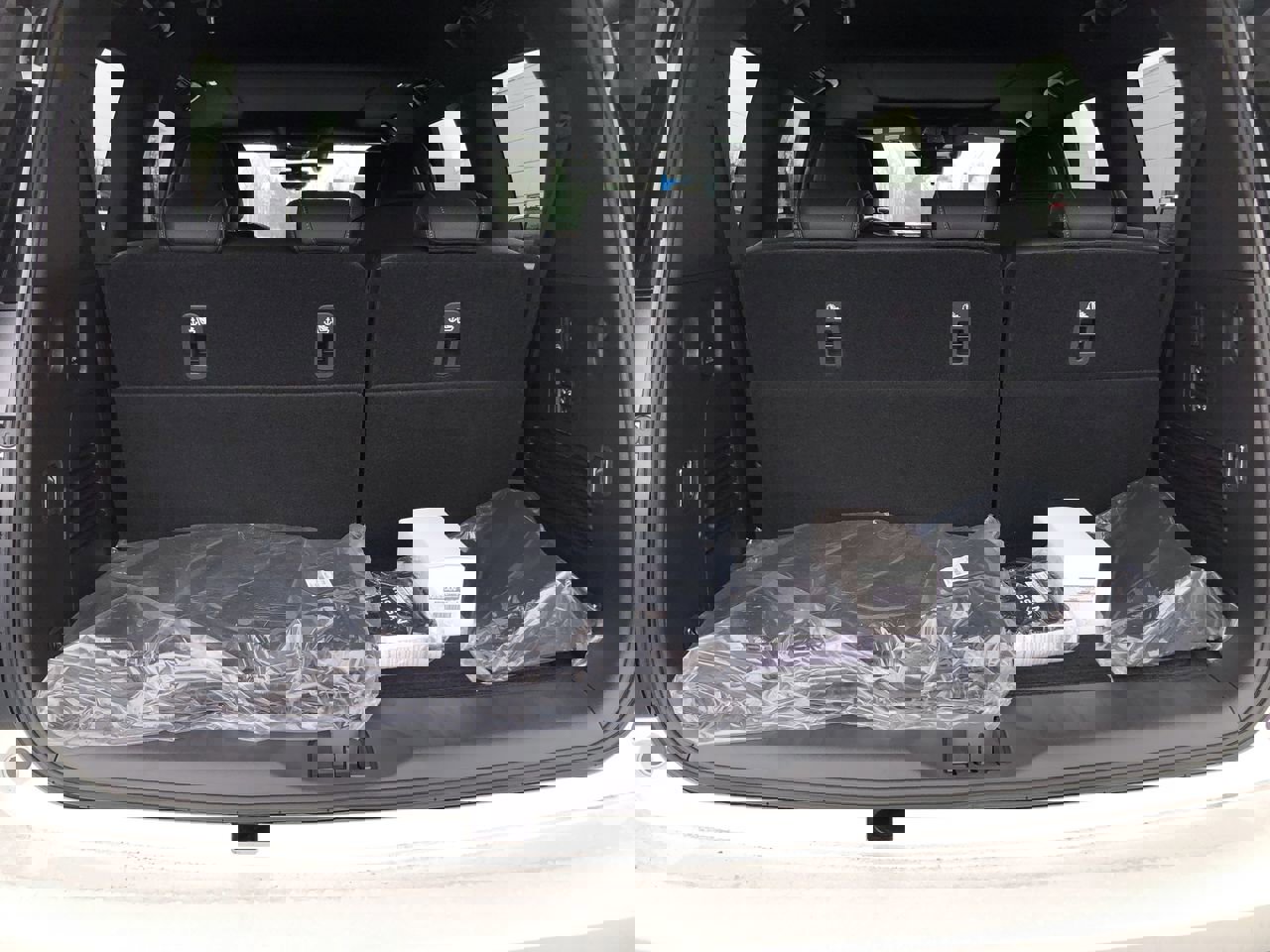 New 2026 Nissan Armada PRO-4X image 17