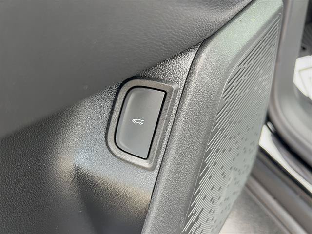 New 2026 Chevrolet Equinox ACTIV w/ Convenience Package III FWD image 11