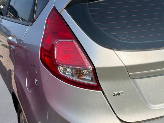 Used 2015 Ford Fiesta SE FWD image 9