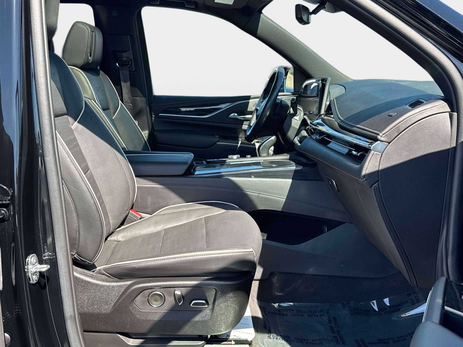 Used 2023 Cadillac Escalade Sport AWD/4WD image 11