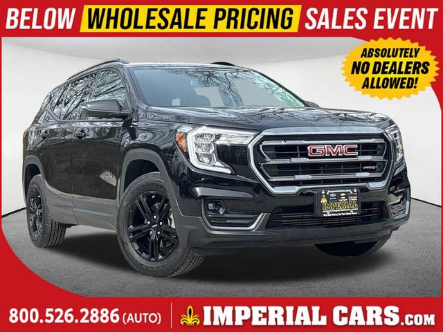 Used 2024 GMC Terrain AT4 image 1