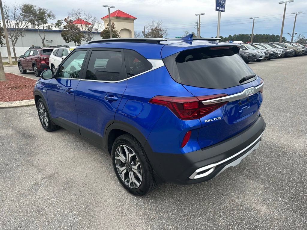 Used 2023 Kia Seltos EX image 8