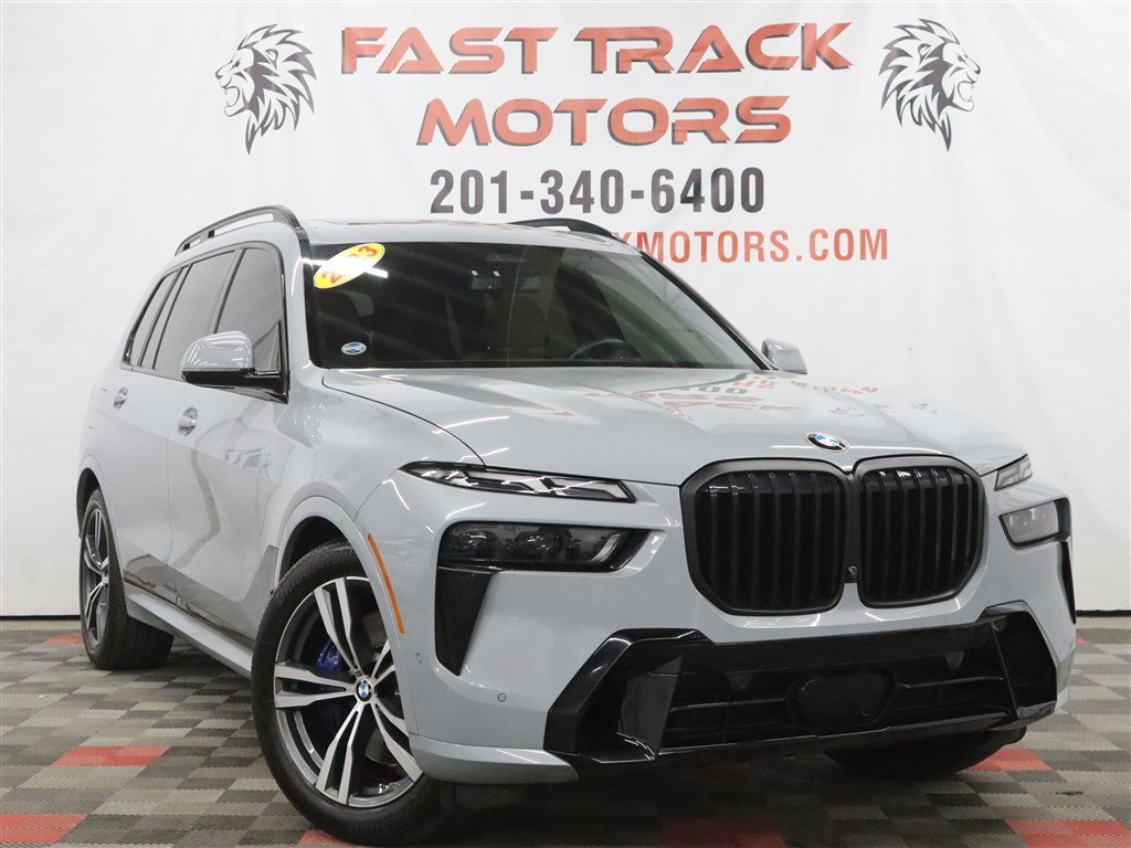 Used 2023 BMW X7 xDrive40i w/ Executive Package AWD/4WD image 3