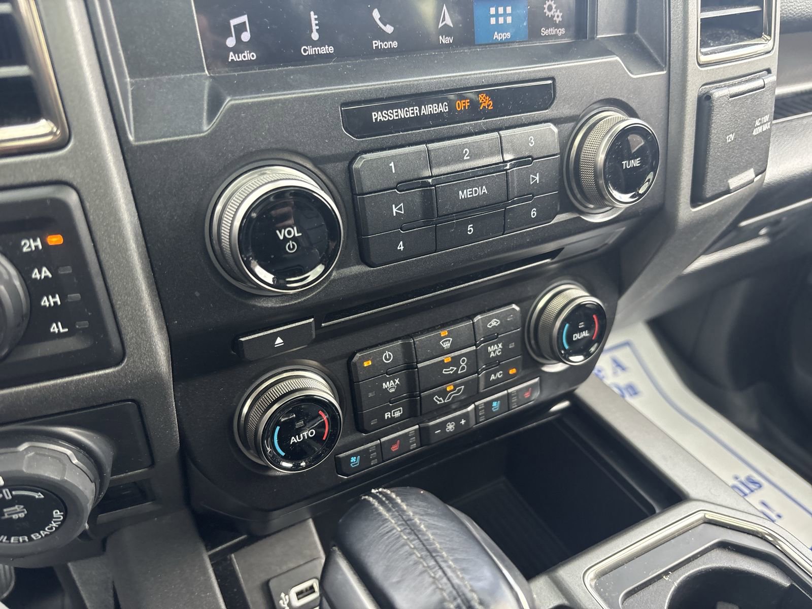 Used 2018 Ford F150 Raptor w/ Equipment Group 802A Luxury AWD/4WD image 18