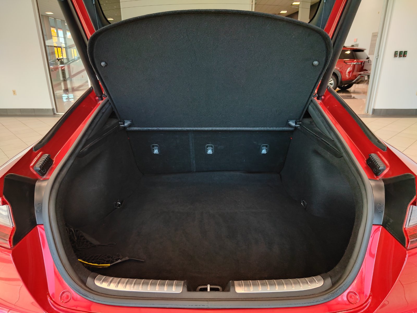 Used 2018 Kia Stinger GT2 RWD image 16