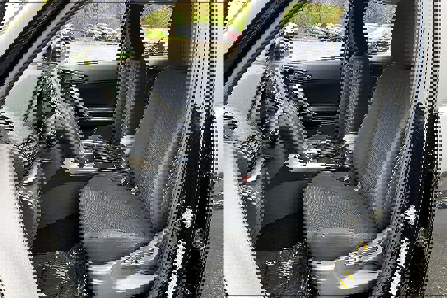 Used 2023 Mitsubishi Eclipse Cross LE image 8