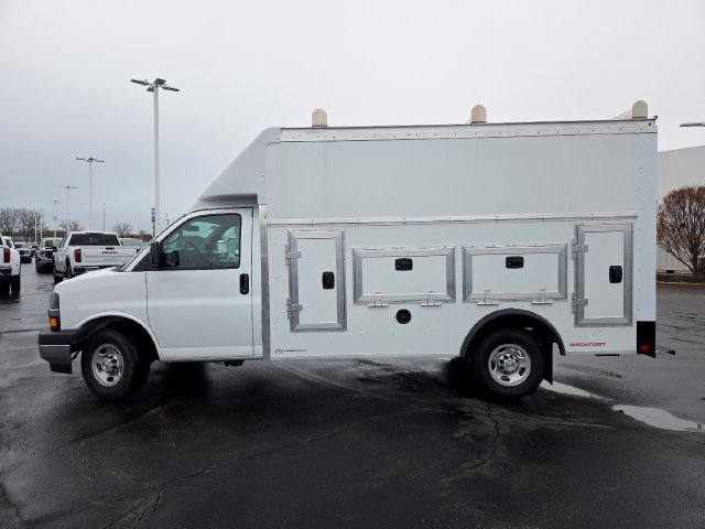 New 2026 Chevrolet Express 3500 w/ Power Convenience Package RWD image 22