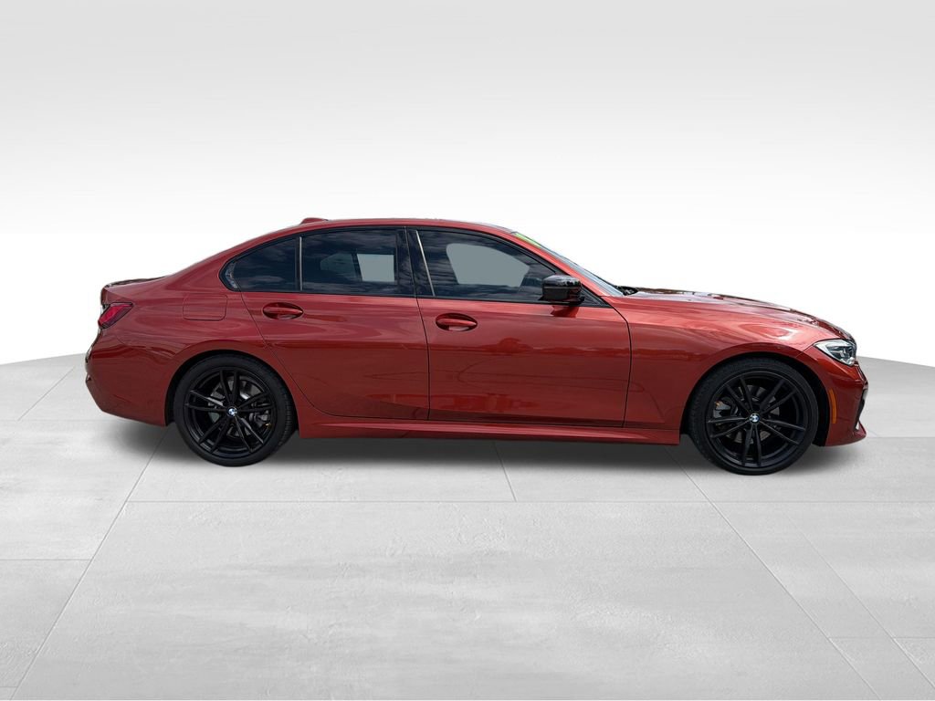 Used 2021 BMW 330i Sedan w/ M Sport Package RWD image 14
