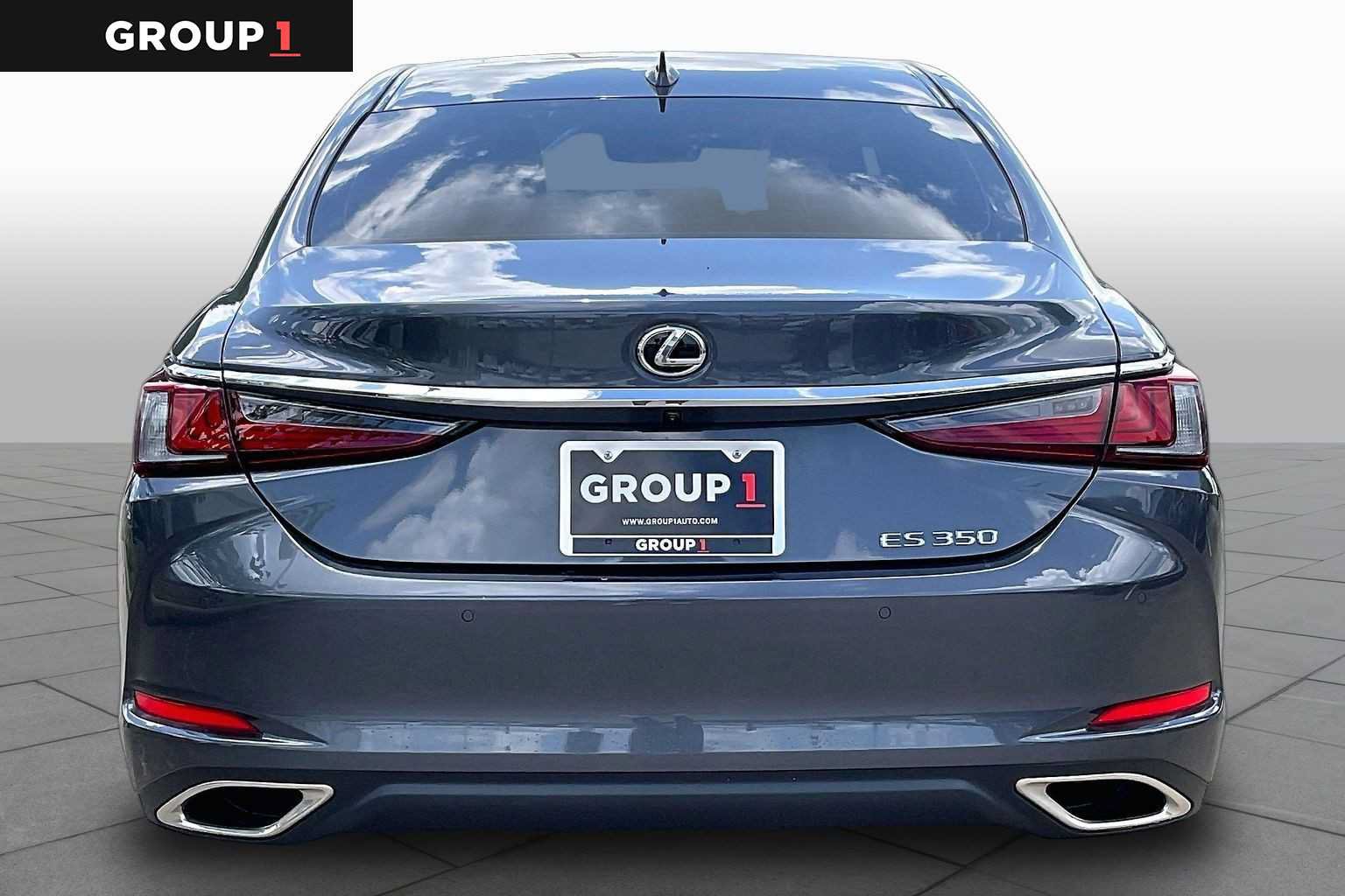 Used 2025 Lexus ES 350 w/ Premium Package FWD image 5