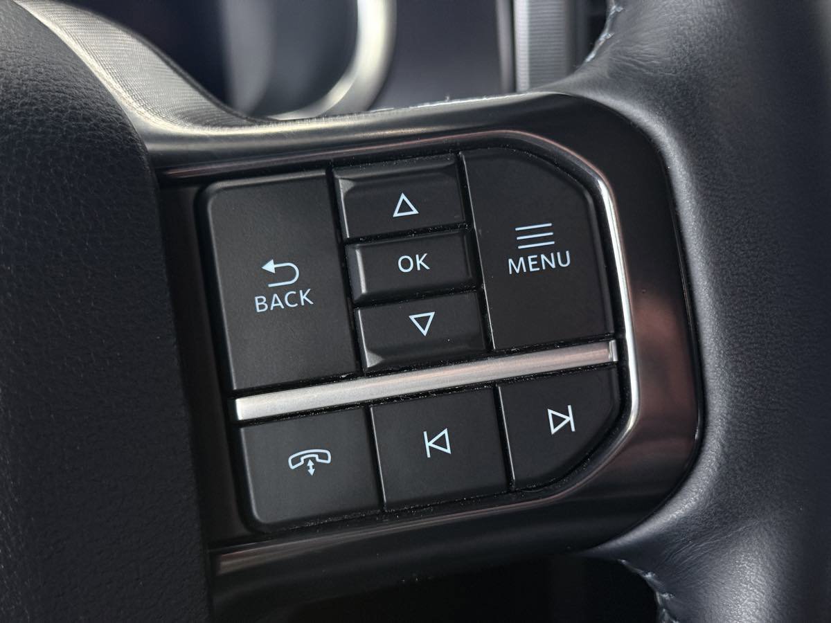 Used 2025 Ford F150 Platinum w/ FX4 Off-Road Package image 47
