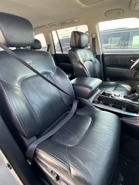 Used 2014 INFINITI QX80 4WD w/ Deluxe Touring Package image 38