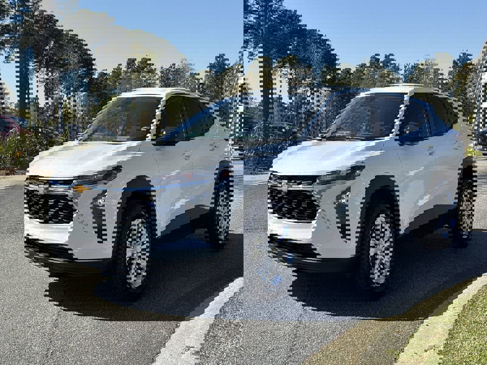 Used 2024 Chevrolet Trax LS image 5