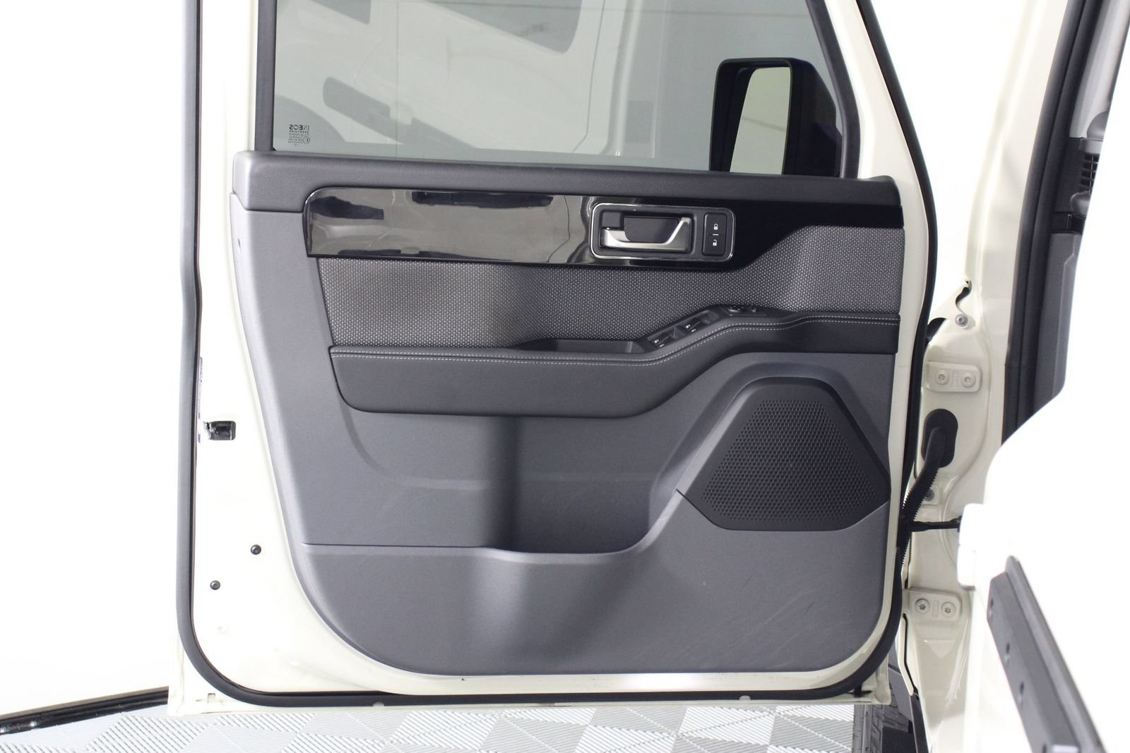 Used 2024 INEOS Grenadier AWD/4WD image 17