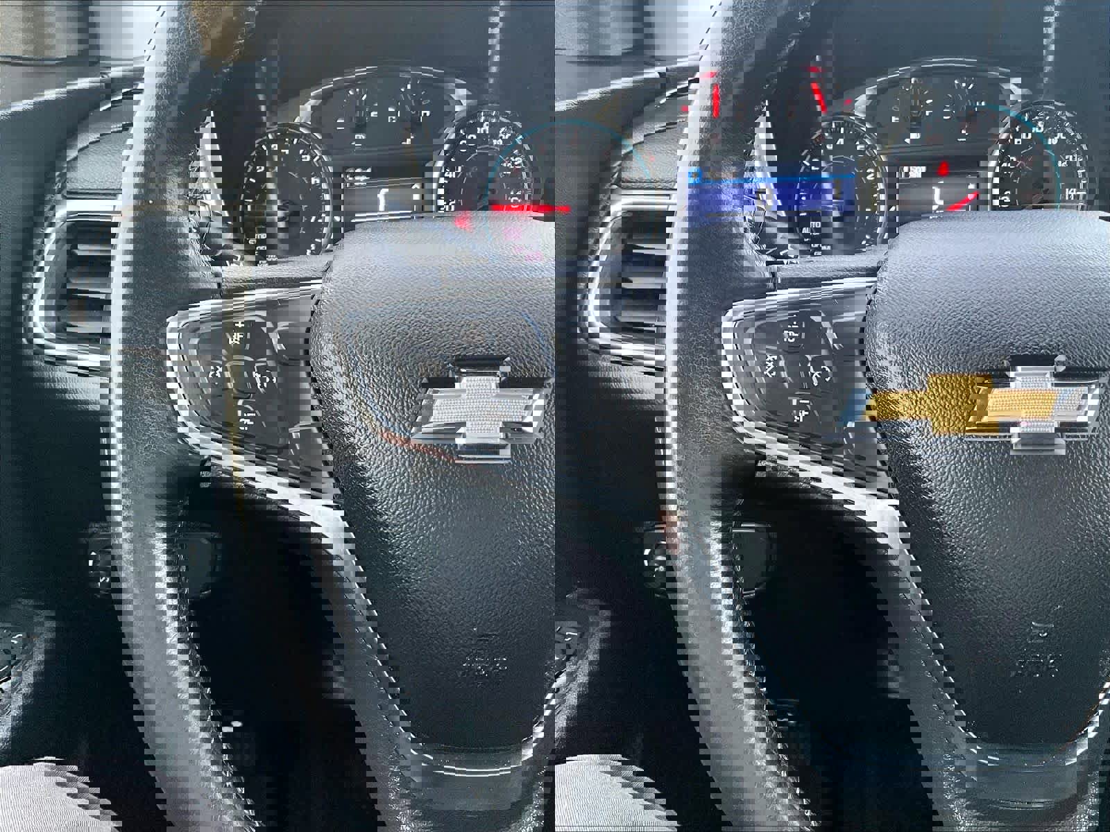 Used 2019 Chevrolet Equinox LT image 23