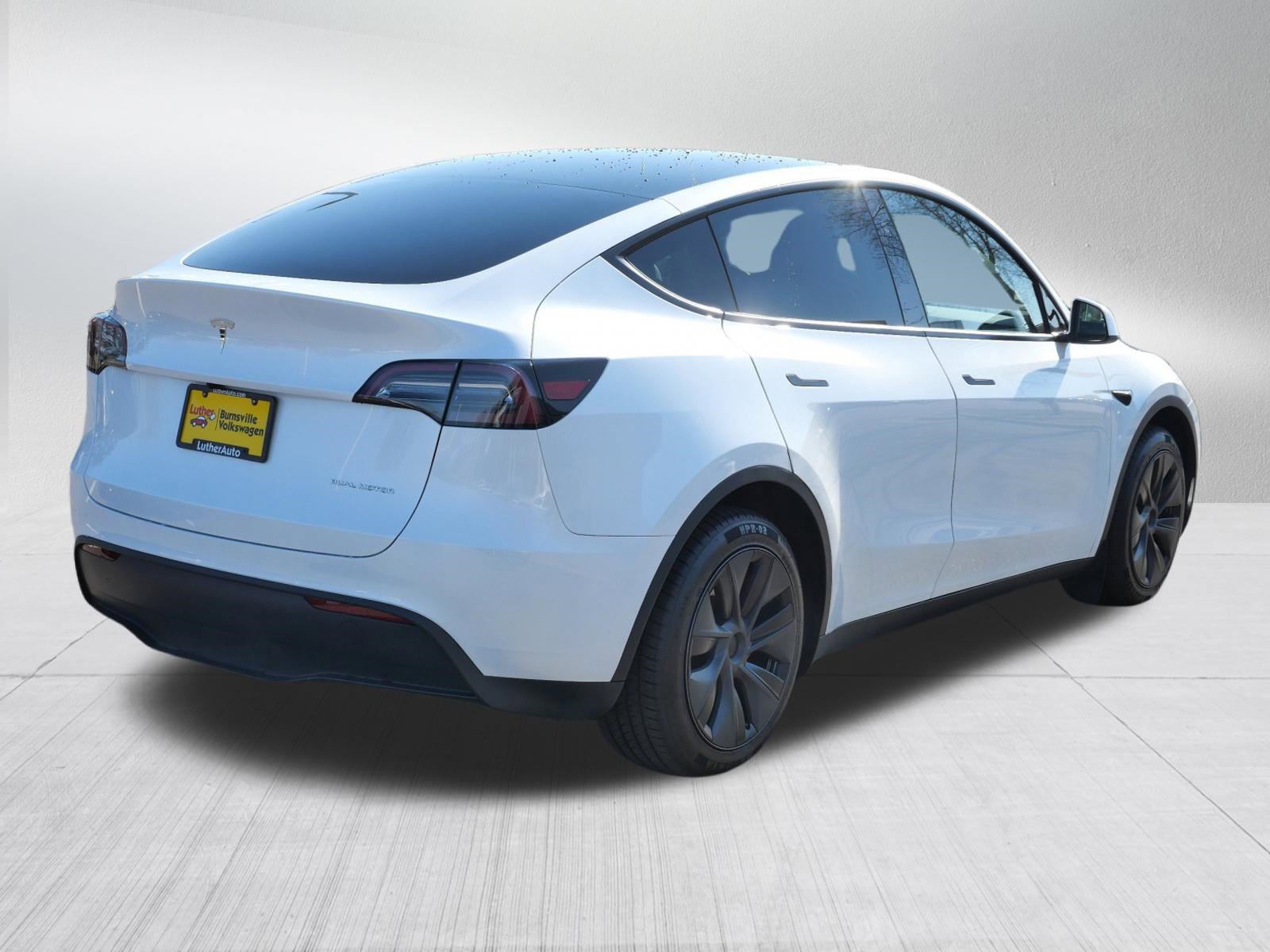 Used 2024 Tesla Model Y Long Range image 7