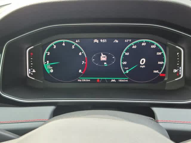 Used 2025 Volkswagen Jetta GLI Autobahn FWD image 32