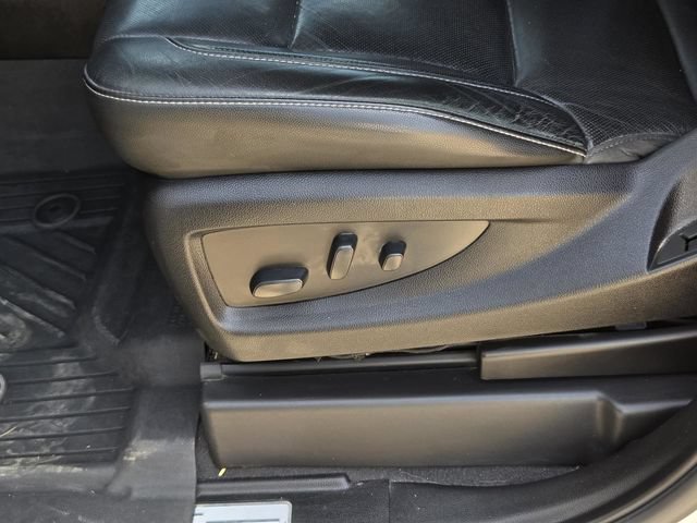 Used 2019 Chevrolet Suburban Premier AWD/4WD image 32