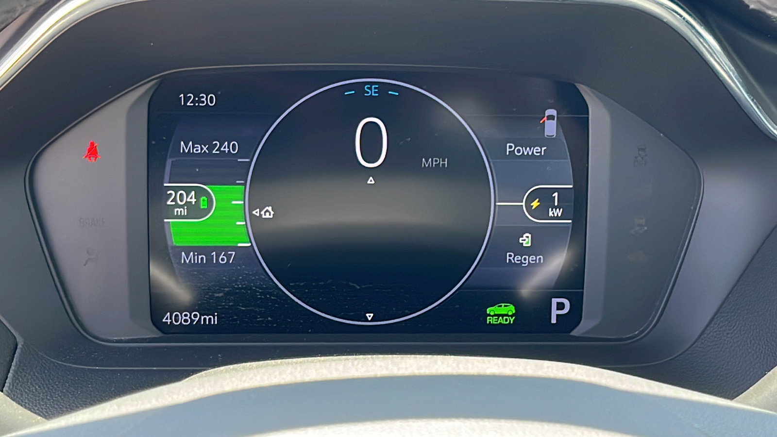 Used 2023 Chevrolet Bolt EUV LT w/ Comfort Package image 14