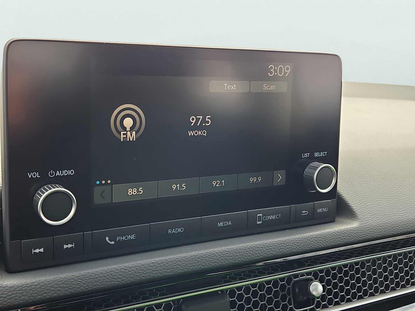 Certified 2024 Honda Civic EX image 18