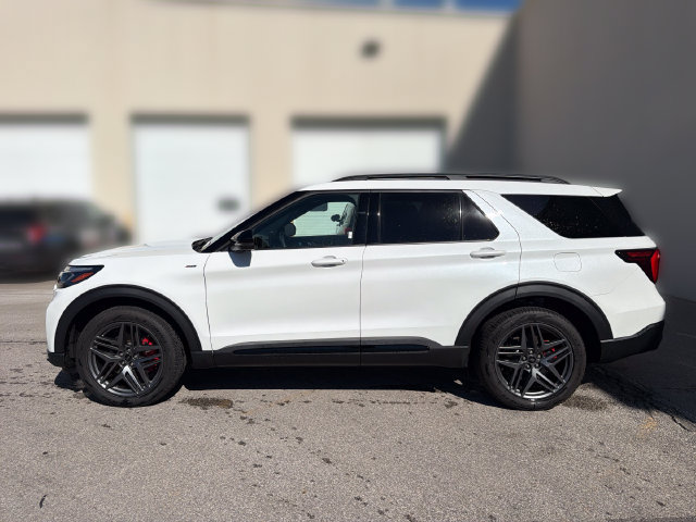 New 2026 Ford Explorer ST-Line w/ ST-Line Street Pack AWD/4WD image 10