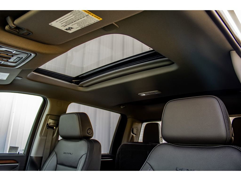 New 2026 GMC Sierra 2500 Denali w/ Denali Reserve Package image 24