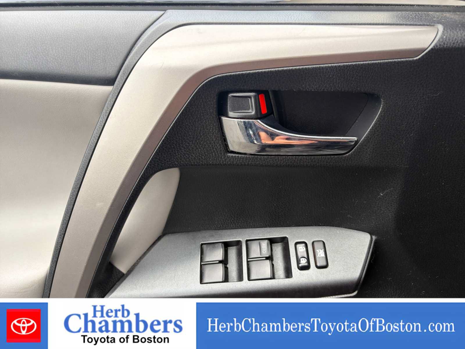 Used 2017 Toyota RAV4 XLE w/ All Weather Liner Package AWD/4WD image 15