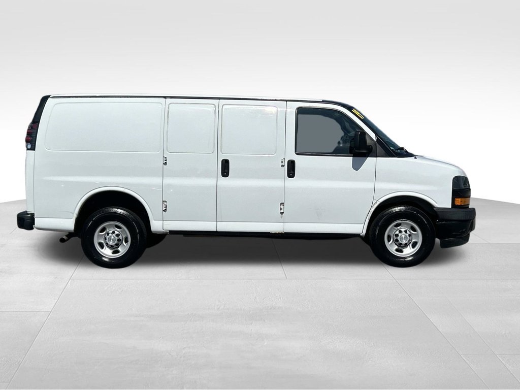 Used 2019 Chevrolet Express 2500 w/ Driver Convenience Package RWD image 2