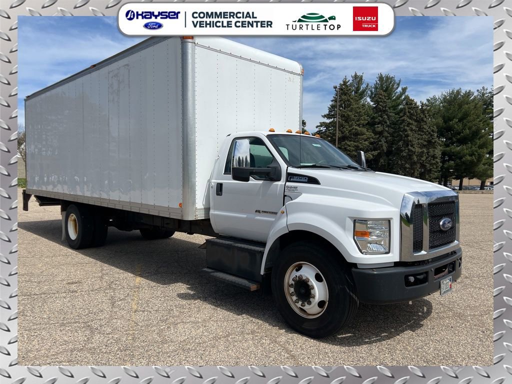 Used 2016 Ford F650 2WD Regular Cab Super Duty image 1