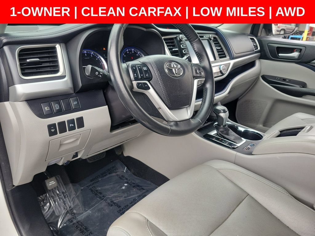 Used 2017 Toyota Highlander Limited w/ Carpet Mat Package AWD/4WD image 25