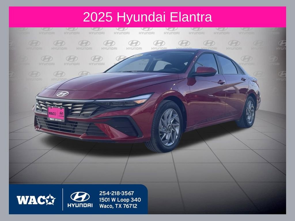 Used 2025 Hyundai Elantra Blue image 1