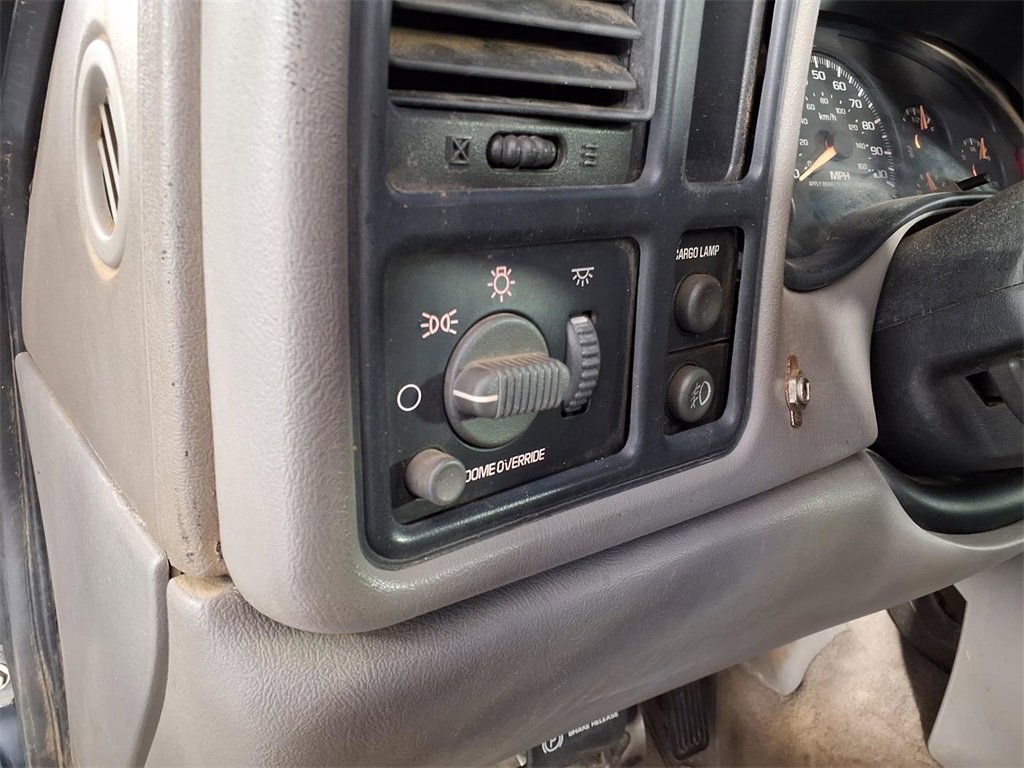 Used 2002 Chevrolet Silverado 1500 LT image 23