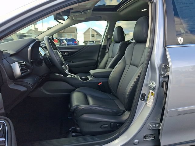 Used 2025 Subaru Outback Limited AWD/4WD image 15