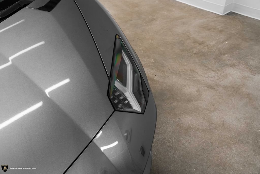 Used 2015 Lamborghini Aventador LP 700-4 AWD/4WD image 16