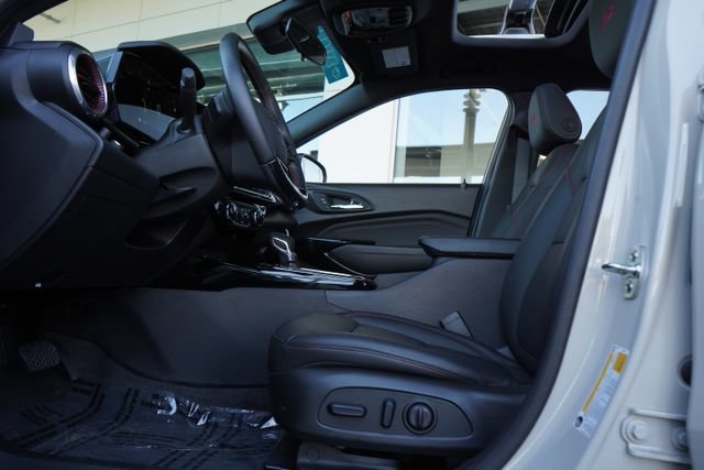 Used 2026 Chevrolet Trax RS w/ Sunroof Package FWD image 24