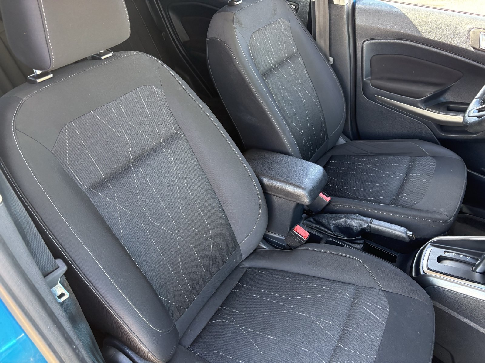 Used 2018 Ford EcoSport SE w/ SE Convenience Package FWD image 12
