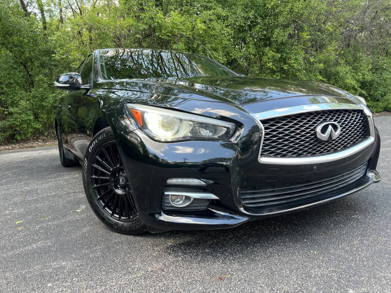 Used 2015 INFINITI Q50 Premium w/ Navigation Package RWD image 1