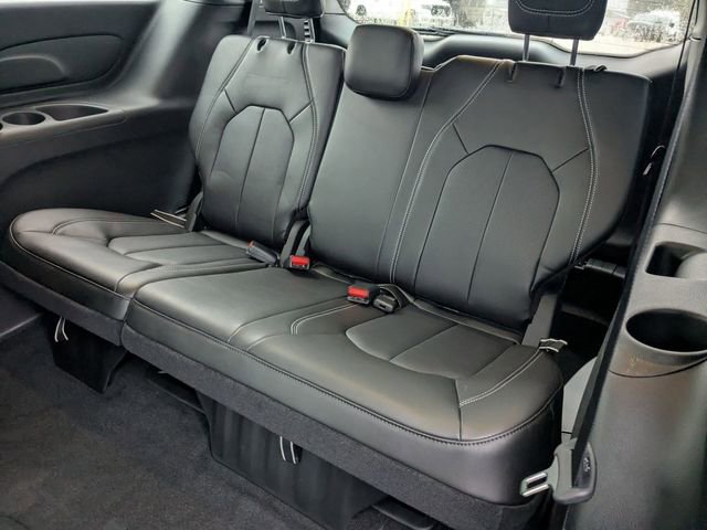 New 2026 Chrysler Pacifica Select w/ S Appearance Package FWD image 27