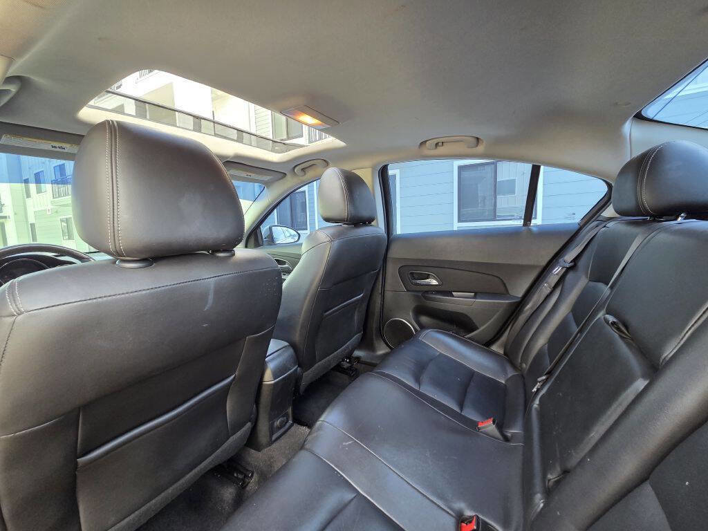 Used 2015 Chevrolet Cruze LTZ w/ Sun, Sound and Sport Package image 38