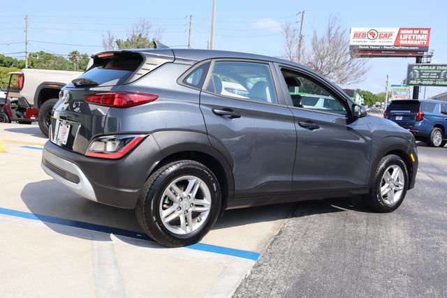 Used 2022 Hyundai Kona SE image 8
