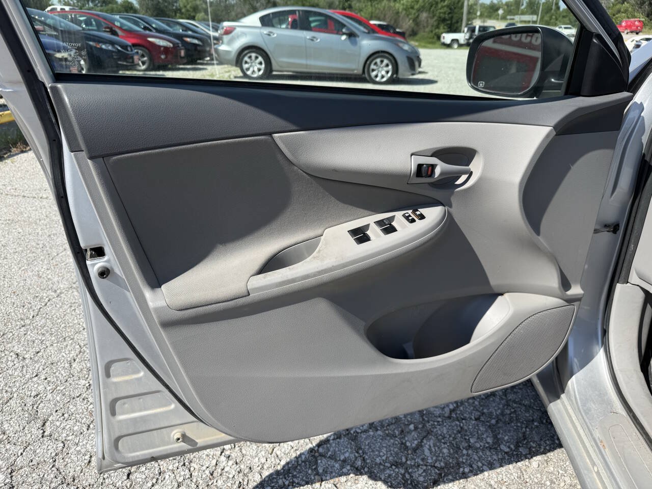 Used 2009 Toyota Corolla LE FWD image 19