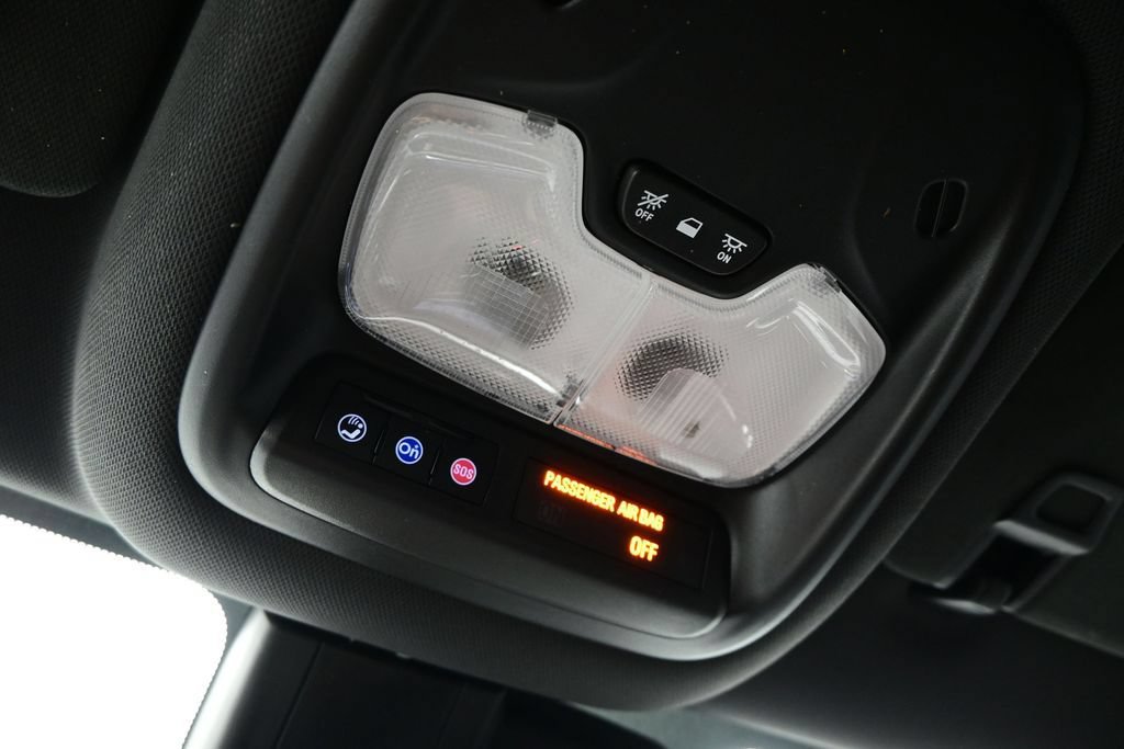 Used 2023 Chevrolet TrailBlazer RS w/ Convenience Package FWD image 24