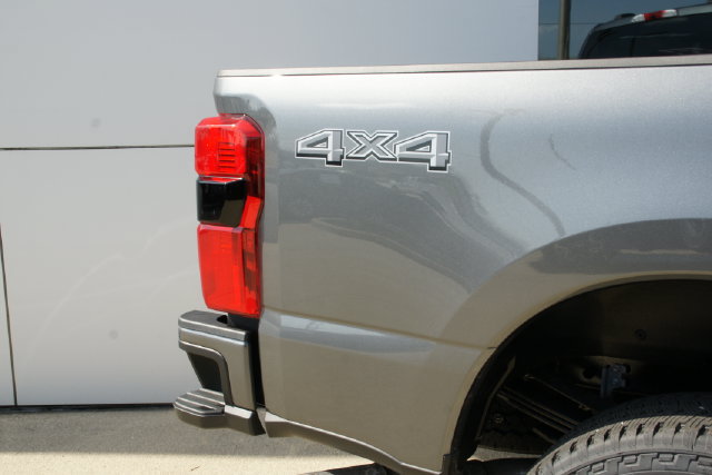 New 2026 Ford F350 XLT w/ XLT Premium Package AWD/4WD image 13