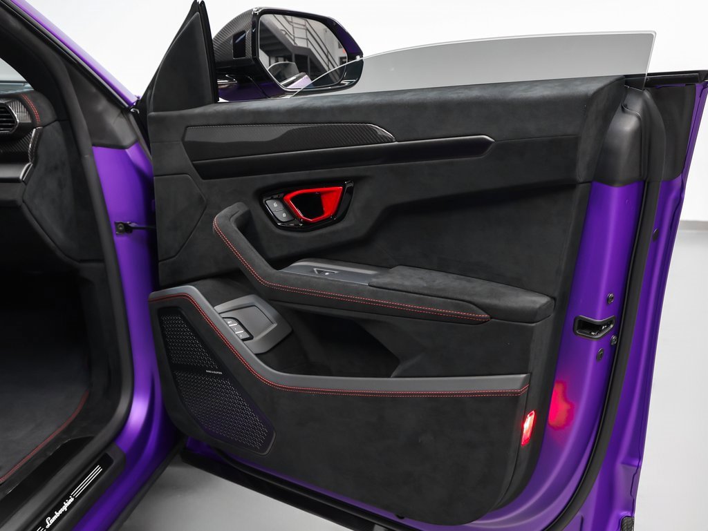 Used 2024 Lamborghini Urus Performante image 33