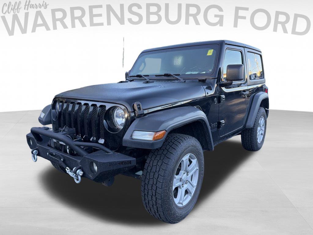 Used 2021 Jeep Wrangler Sport AWD/4WD image 3