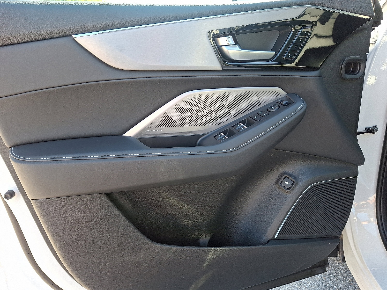 New 2026 Acura MDX SH-AWD w/ Technology Package image 8