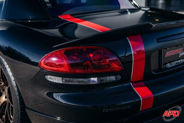 Used 2004 Dodge Viper SRT-10 image 49