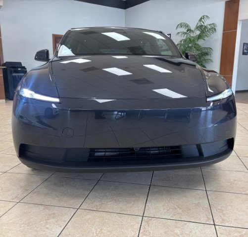 Used 2026 Tesla Model Y 2WD image 2