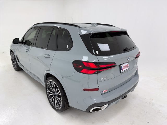 Used 2026 BMW X5 xDrive40i w/ M Sport Package AWD/4WD image 38